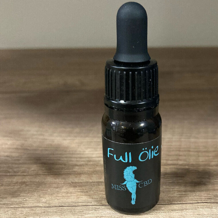 MISS FULL ÖLIE SPECTRUM al 15% 1500 mg CBD 10 ml